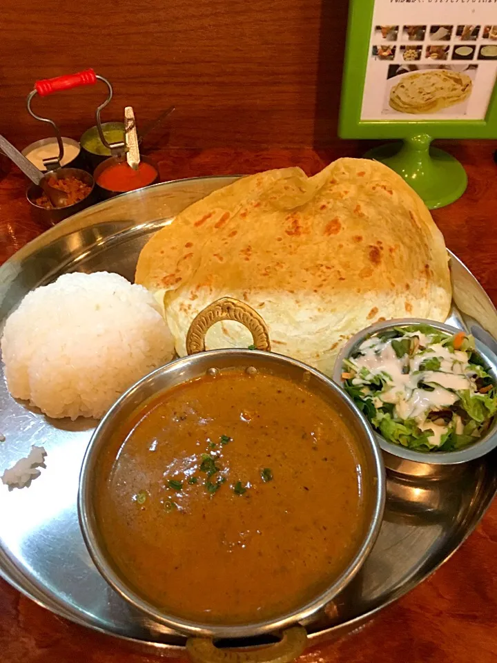 ゴマ風味のチキンカレー@マドラスミールス|カリー仙人さん