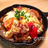 Snapdishの料理写真:スキレットでリメイク☆ 夏野菜焼きカレー♪