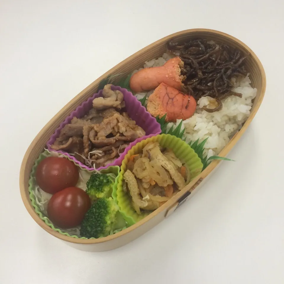 Snapdishの料理写真:弁当（豚肉生姜焼き、切干し大根、サラダ、焼き明太子、きびなご釘煮）|SasaMasa213さん