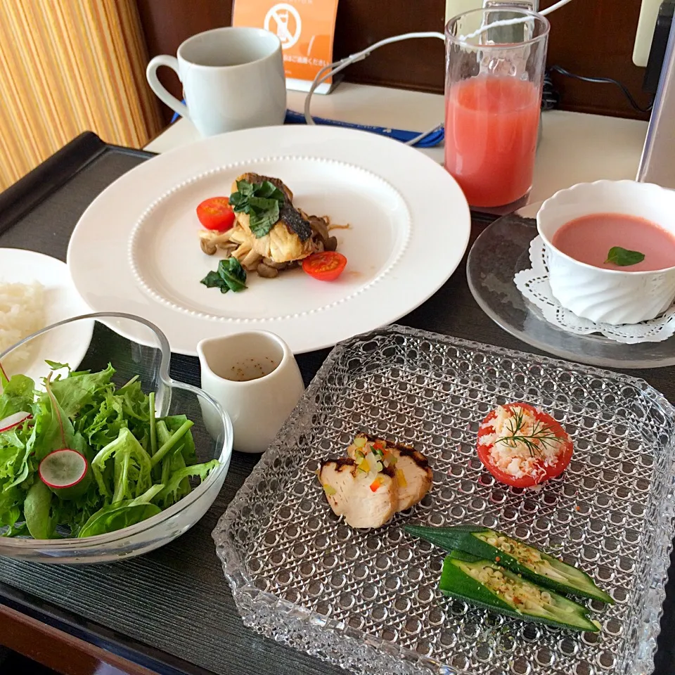 Snapdishの料理写真:入院3日目ランチ|KURUMIkitchenさん