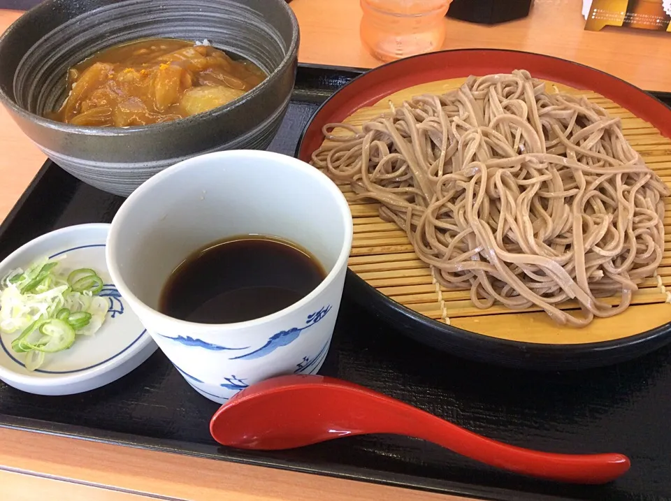 吉野家さんでお蕎麦😋&カレー丼|アライさんさん