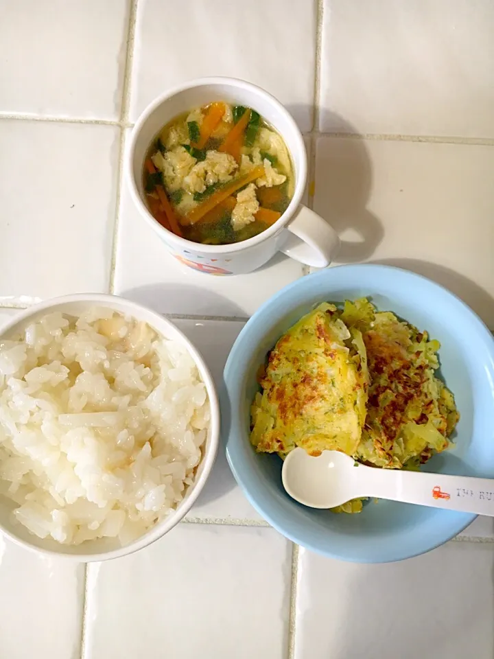 離乳食 後期 夜ごはん
＊麩と大根のおかゆ
＊お好み焼き
＊人参と青梗菜の中華スープ|さとみさん