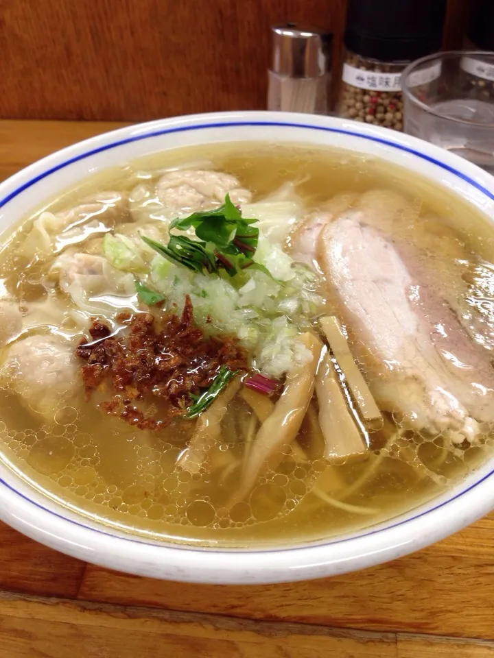 しおワンタン麺|七夕やさん