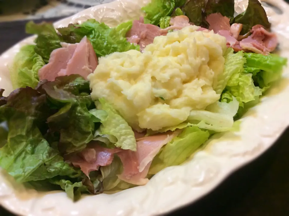 ハムとポテトサラダ😻|アライさんさん