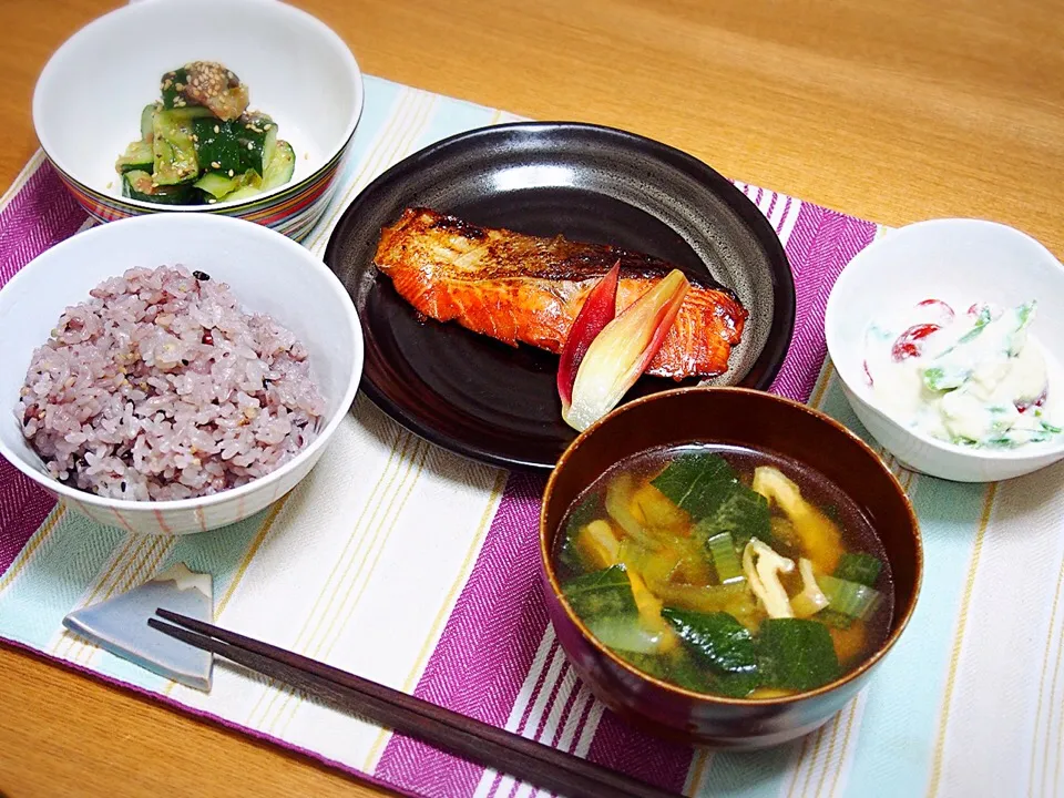 今日のお夕飯♡和食でした♡|はらぺこあゆむし◡̈さん