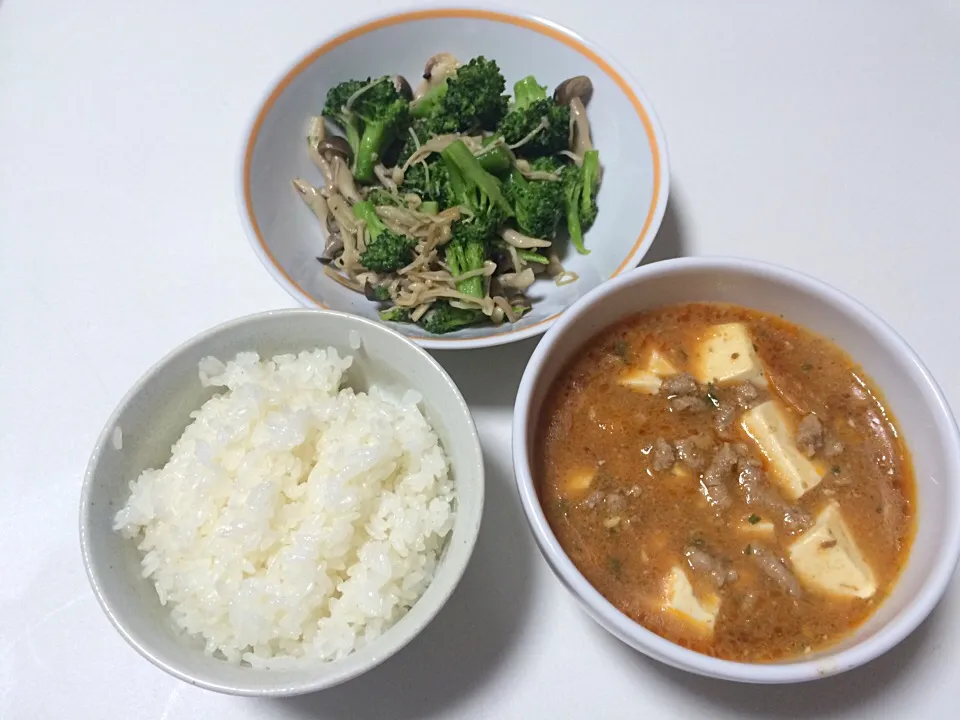 麻婆豆腐
きのことブロッコリーの塩炒め|あいさん