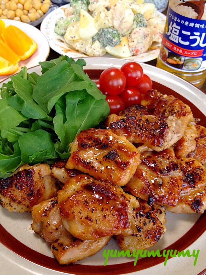 炙り鶏の柚子胡椒だれです。塩麹でお肉ふっくら柔らか〜♪♪炙り＆柚子の薫りも美味しい１品です☆