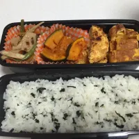 Snapdishの料理写真:コロッケ、卵焼き、ゴボウとレンコンのきんぴら、かぼちゃの煮物|くも ひばりんさん