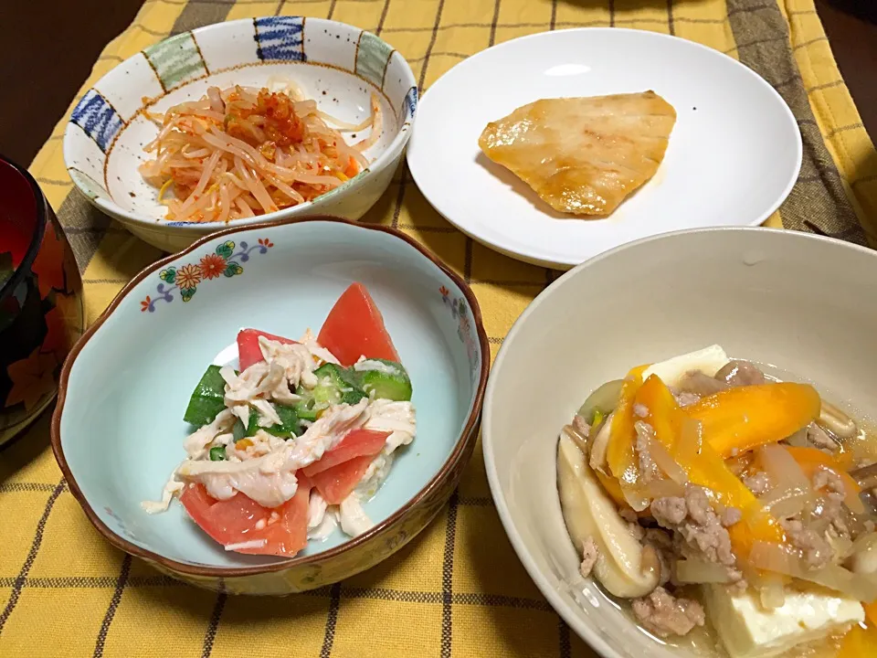 Snapdishの料理写真:ササミオクラサラダ・あんかけとうふ・かじき西京漬・もやしキムチ和|Yuko Kisoさん