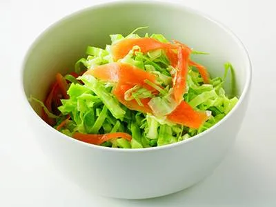 舘野 鏡子さんの[ふりふりコールスロー]|みんなのきょうの料理さん