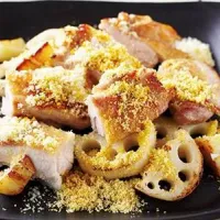 小田 真規子さんの[鶏もも肉とれんこんのにんにくソテー]|みんなのきょうの料理さん