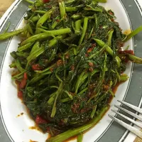 Snapdishの料理写真:kangkung fried
belacan|tracy bongさん