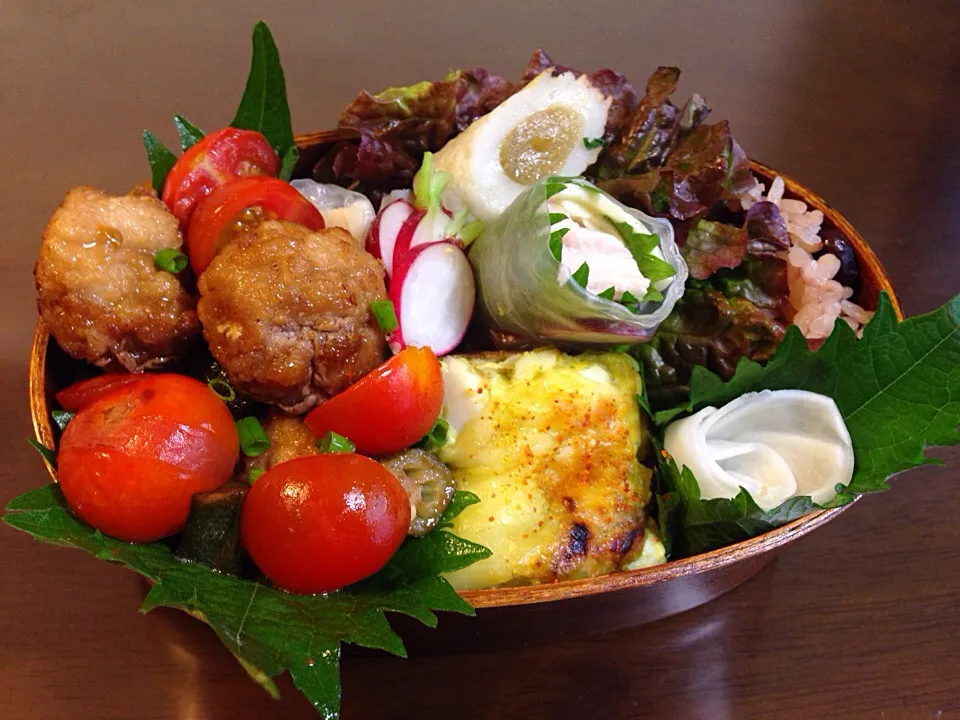 Snapdishの料理写真:今日の私のお弁当🎵 咲きちゃんさんの料理 トマト肉団子のトマト🍅黒酢あんかけ|とんちんさん