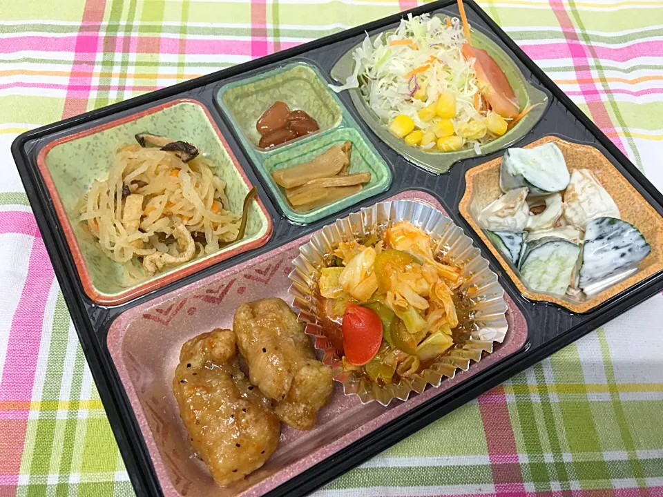 塩ダレ鶏唐揚げ 日替わり弁当 豊川市宅配|Naokazu Kuritaさん