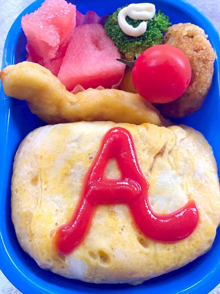 Lunch box☆omelet w/a filling of curry pilaf⭐️ｵﾑﾗｲｽ弁当|🌈Ami🍻さん