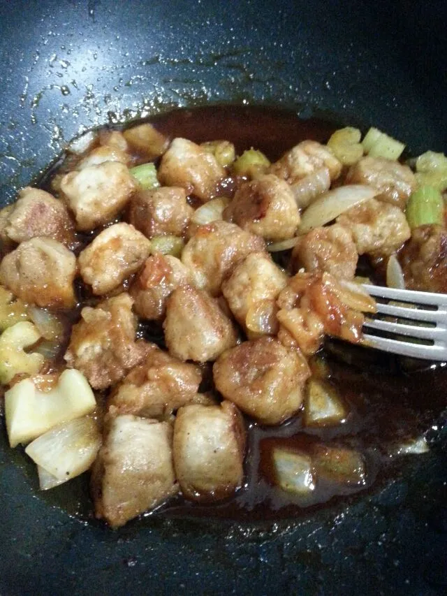 gardein sweet &sour porkless pork bites.|Polly Gelfusoさん