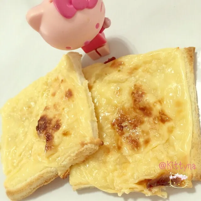 Snapdishの料理写真:👿悪魔🧀吐司🍞
罪恶的美味！
好吃到犯規👻|🎀Kittyna🌸さん