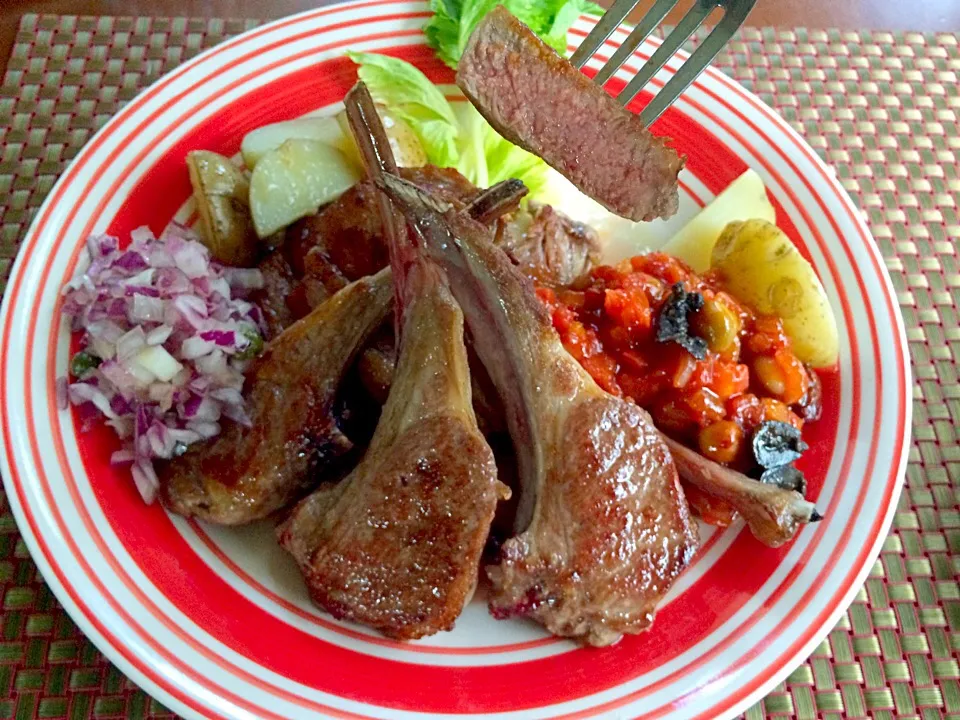 Snapdishの料理写真:kuzu pirzola🐑Lamb Chop Steak w/Onion caper sauce✨ｸｽﾞ･ﾋﾟﾙｿﾞﾗ <ﾗﾑﾁｮｯﾌﾟｽﾃｰｷ ｵﾆｵﾝｹｯﾊﾟｰｿｰｽ>|🌈Ami🍻さん