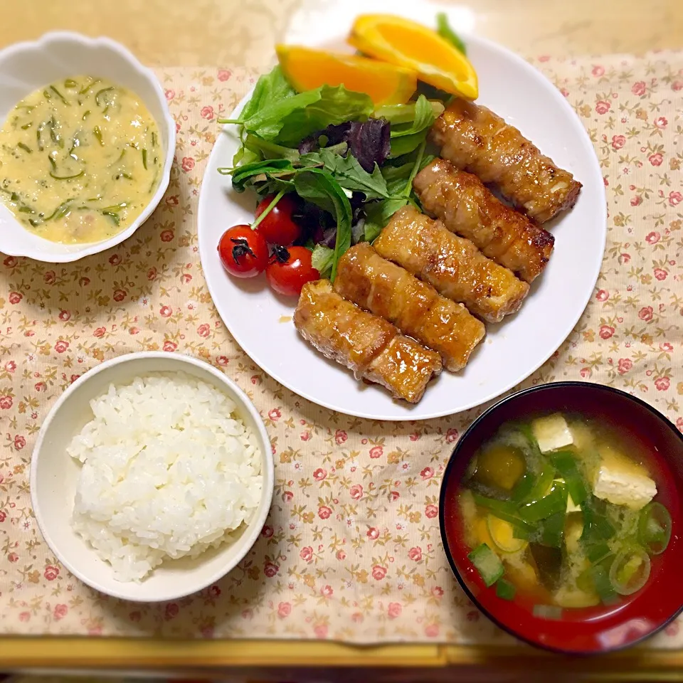 厚揚げの肉巻き
めかぶとろろ
豆腐とわかめの味噌汁|しまさん