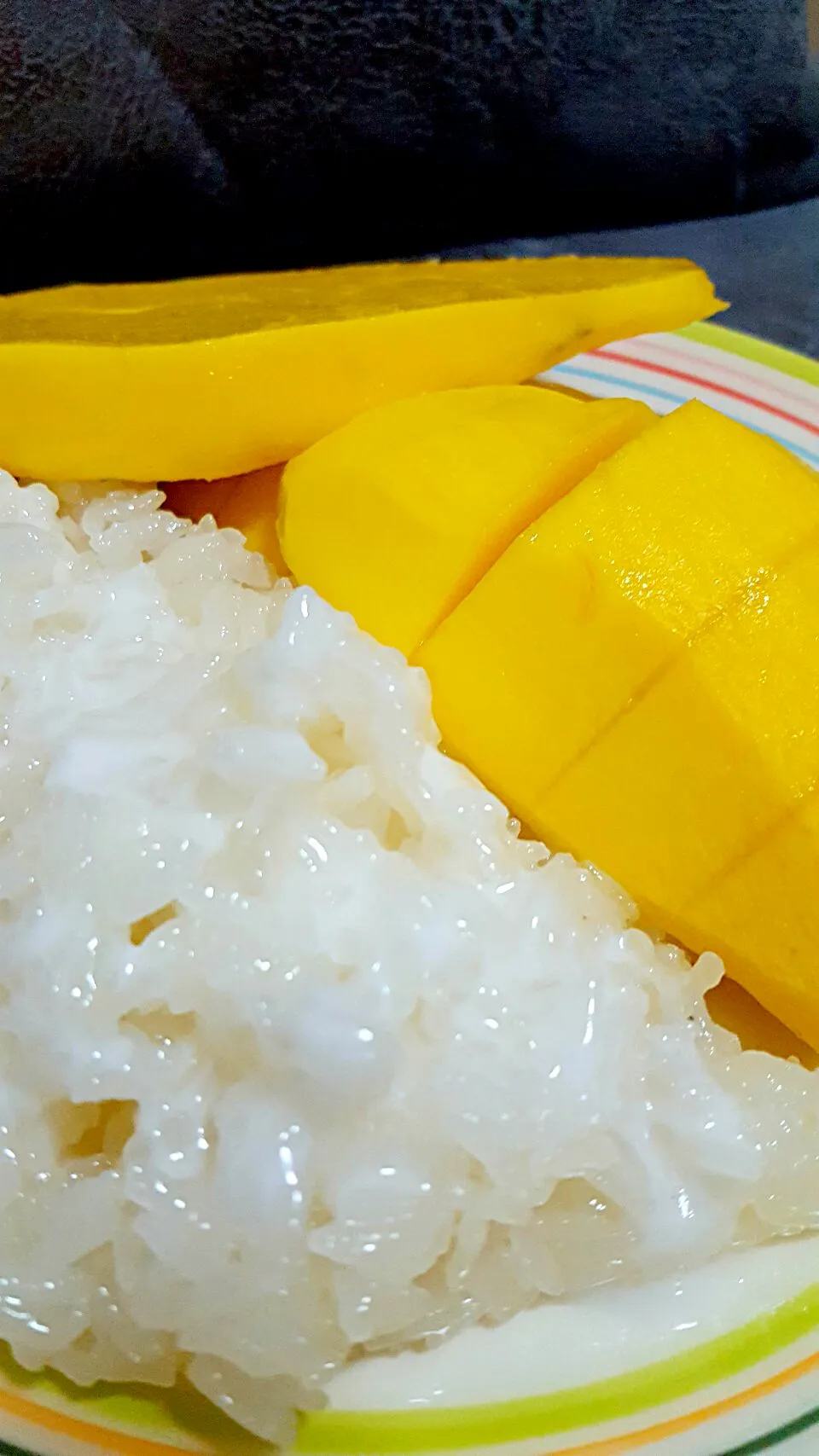 "ข้าวเหนียวมะม่วง" 😍
(Mango with Sticky Rice)
อ้วนก้อไม่กัว ความอยากครอบงำ 😋|🌴Papa Naughty...(new id)🍹さん