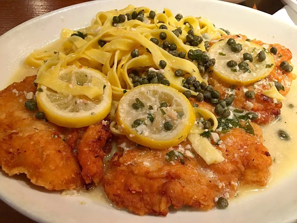 lemon chicken piccata with fettucine noodles|🌺IAnneさん