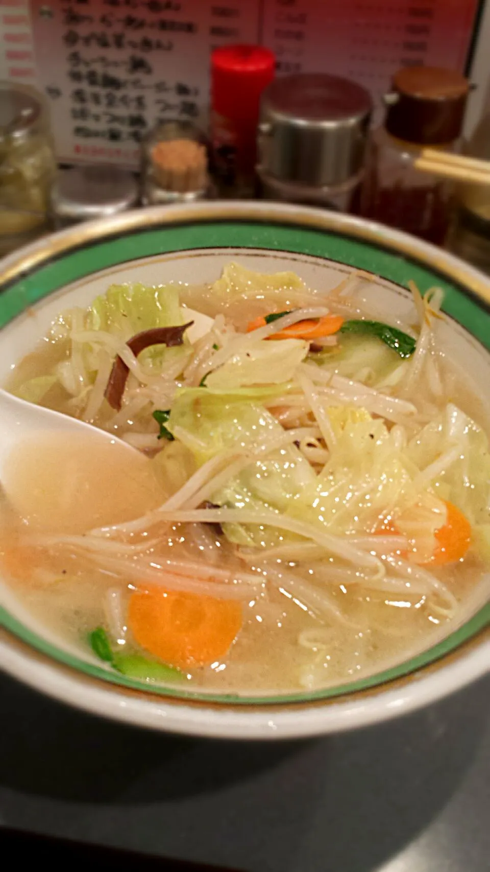 Snapdishの料理写真:ゆず塩菜々麺 #銀座 #ラーメン #松富|eijiさん