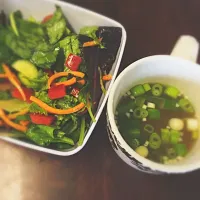 Microgreen salad with miso soup|Geri Wardさん