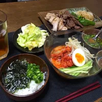 Snapdishの料理写真:焼肉
冷麺
やみつきキャベツ
ネギ塩ダレご飯|きゃなこさん