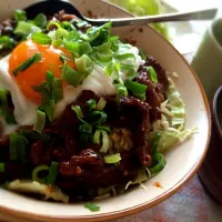 Snapdishの料理写真:牛焼肉丼👍(半熟たまごのせ〜)|はーちゃんさん