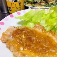 今日の晩御飯
とんてき、ニラチヂミ(厚い)
伊豆高原ビールといっしょに！
きゅうりもあるよ|くすめさん