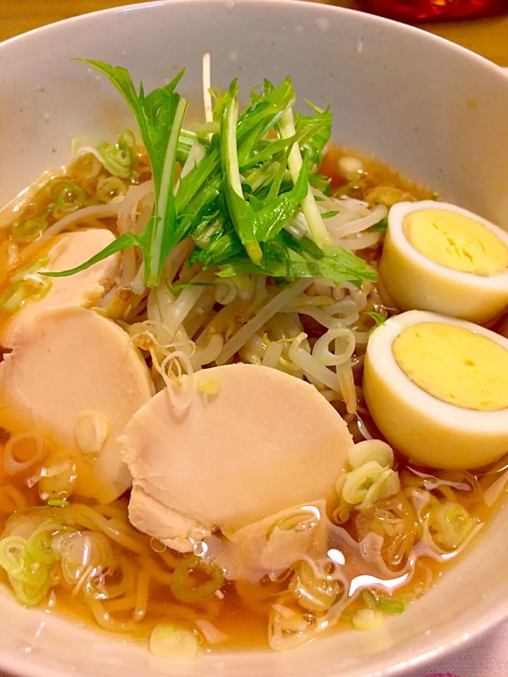 醤油ラーメンで夕食🍜|かずみさん