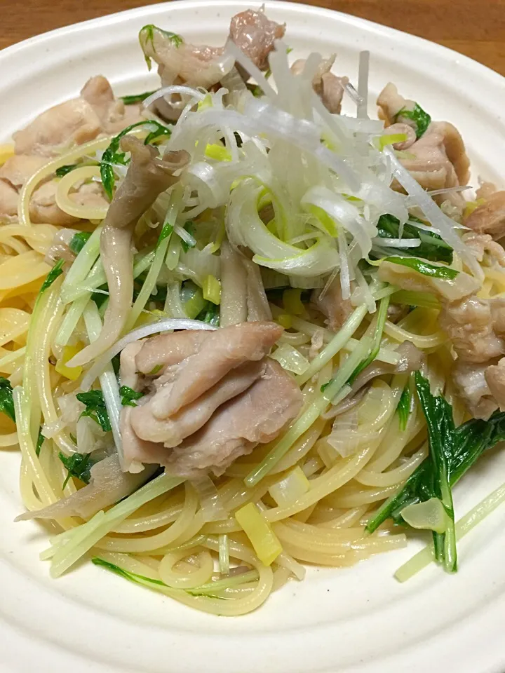 鶏肉と水菜のパスタ|もこうさぎさん