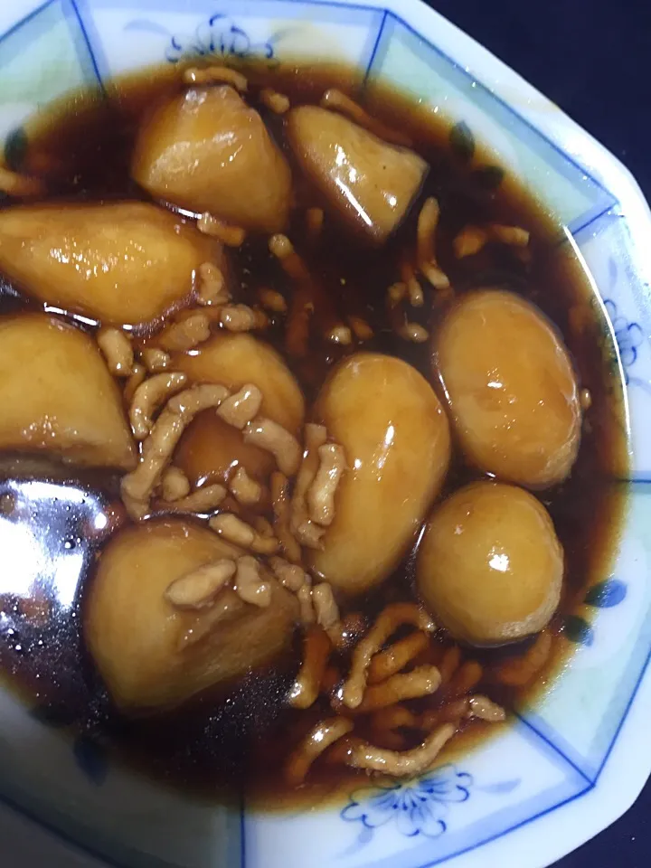 今日の晩ご飯の一皿。里芋と鶏ミンチ。|岸野 令子さん