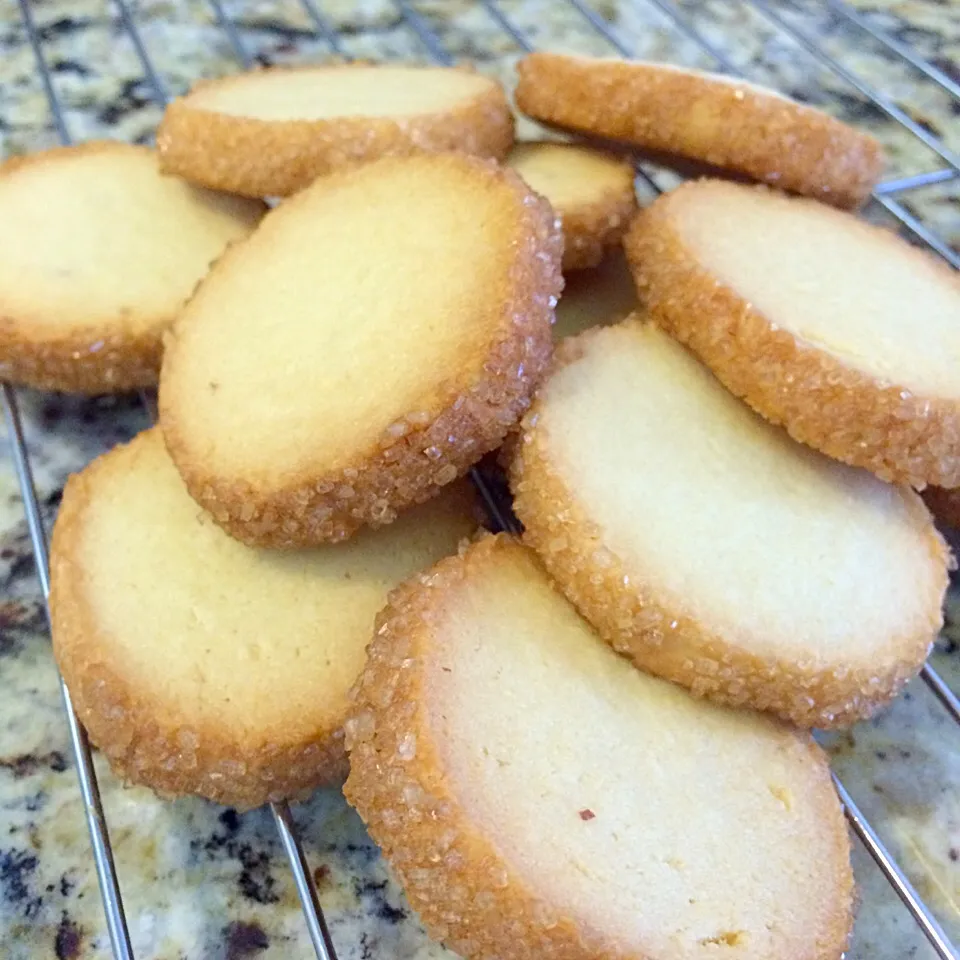 パート・シュクレの2番生地でクッキー 🍪🍪🍪|Nanaさん