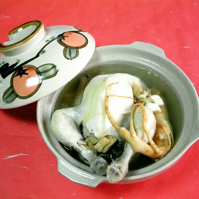 chicken soup with abalone, scallops, ginseng, dates|steven z.y.さん