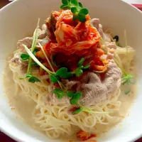 豚キムチの豆乳そうめん