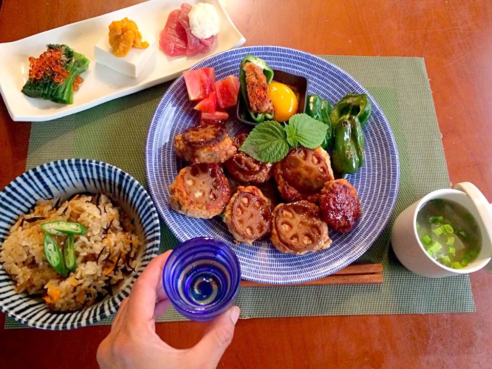 Snapdishの料理写真:Today's Dinner🍴前菜･蓮根の豆腐つくね･ひじきご飯･大根とわかめのお味噌汁|🌈Ami🍻さん