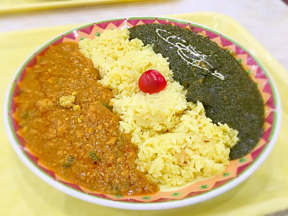 キーマとグリーンカレーのあいがけカレー|akiyanさん