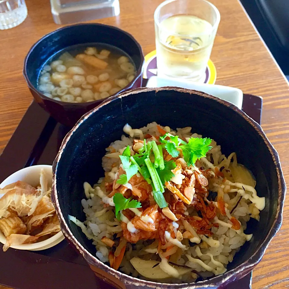 ベトナムっぽい鯖トマト丼|yさん