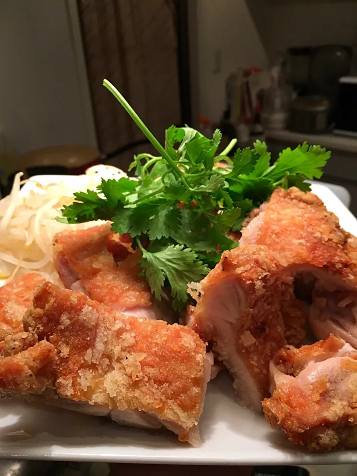 鶏腿シンプル揚げ
スイチリソースで|てつさん