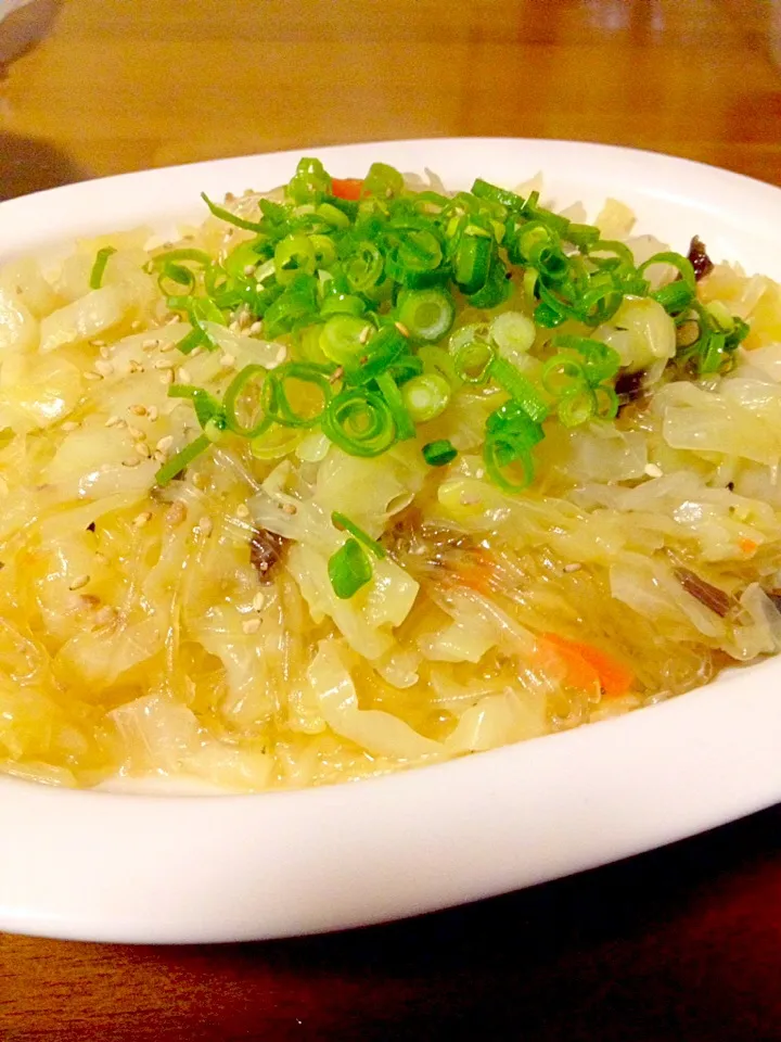 キャベツと春雨の炒め煮🍀キャベツの色素薄い💦|まいりさん