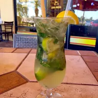 Snapdishの料理写真:Mojito de verdá con to' y caña pa' chupar!|Jovi Ramosさん