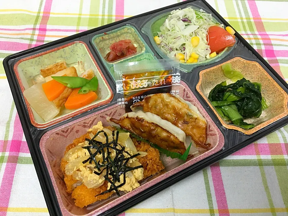 カツ煮 日替わり弁当 豊川市宅配|Naokazu Kuritaさん