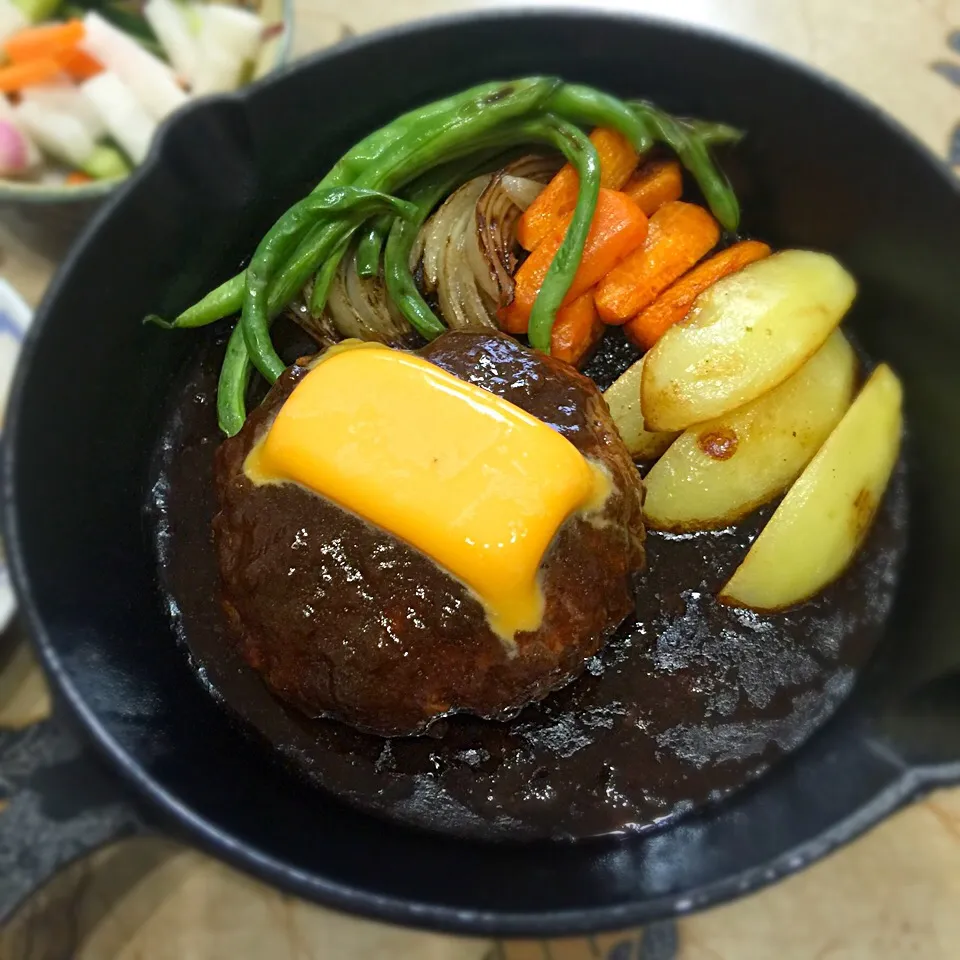 Hamburg Steak,
My first Skillet Cooking|senseki22さん