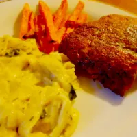 Blacken salomon and sweet potato Fries with asago spinach pasta|Gioさん