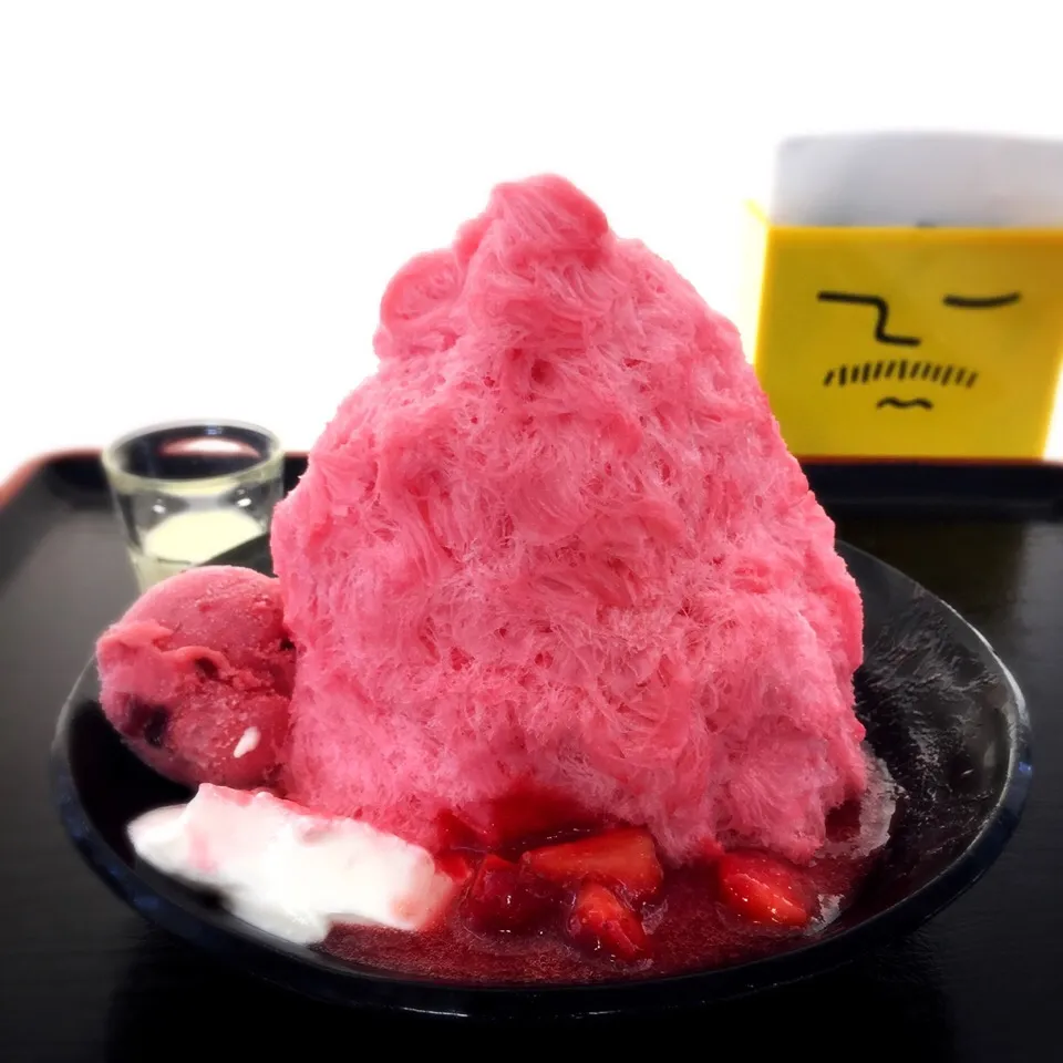 ICE MONSTER/Strawberry Sensation|cakeさん