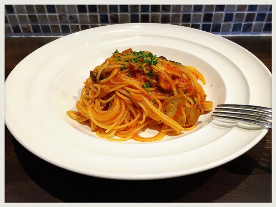 スモークチキンときのこのトマトソースパスタ♡|kikuさん