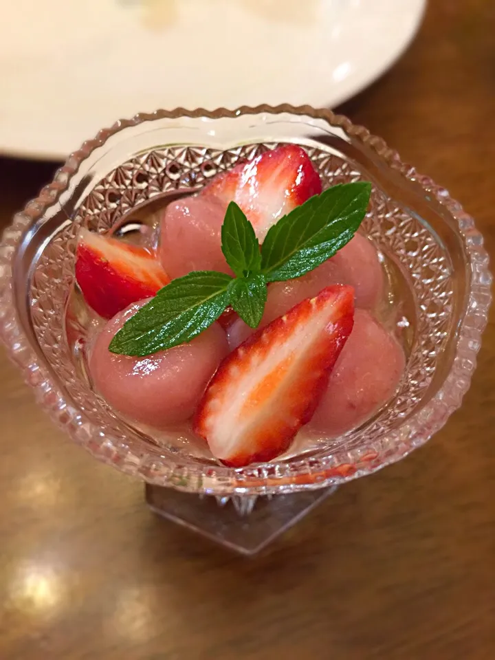 Snapdishの料理写真:いちご白玉🍓|Ayaさん