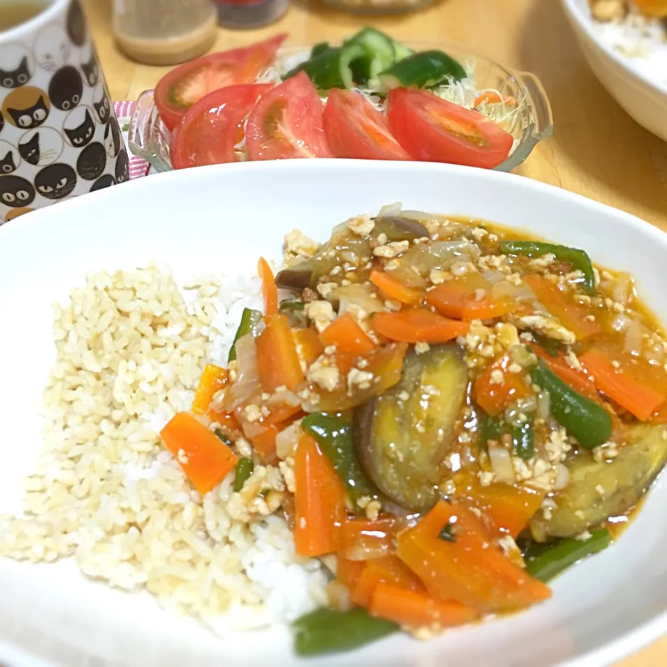 茄子と鶏肉の麻婆丼|りんごっちさん