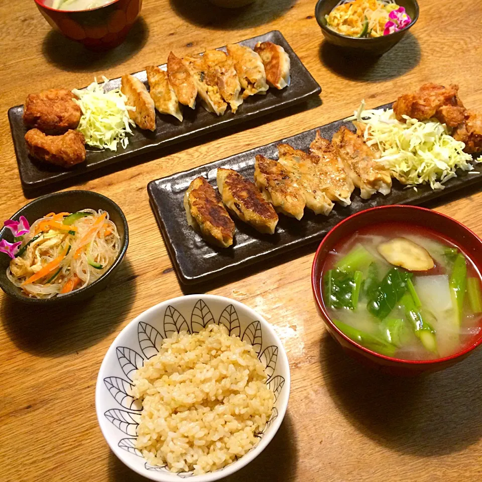 vegan
高野豆腐の梅シソ餃子の
大豆ミートの唐揚げ
春雨サラダ|makiko_aさん